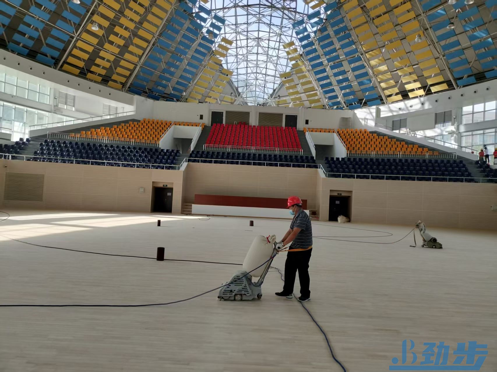 篮球馆运动木地板翻新