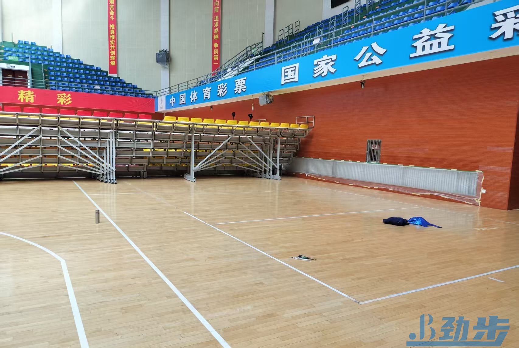 篮球馆运动木地板翻新 篮球馆运动木地板翻新