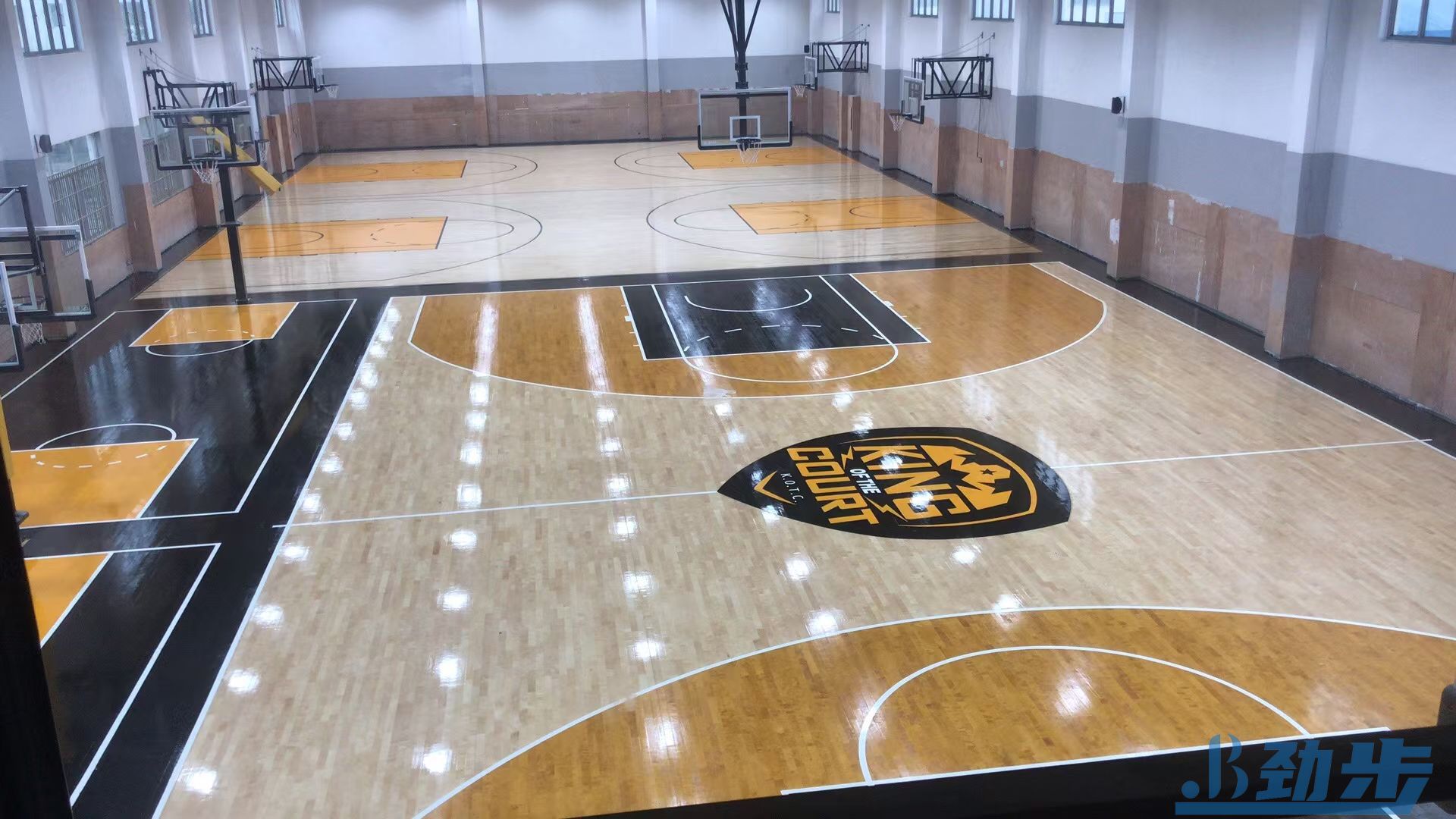 篮球馆木地板翻新