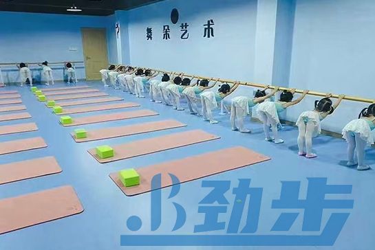 舞蹈地胶生产厂家