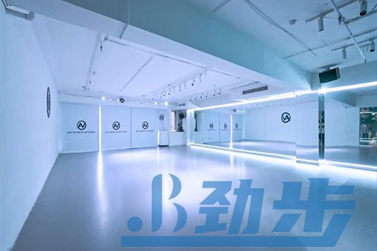 舞蹈地板胶多少钱一平方 舞蹈地板胶多少钱一平方